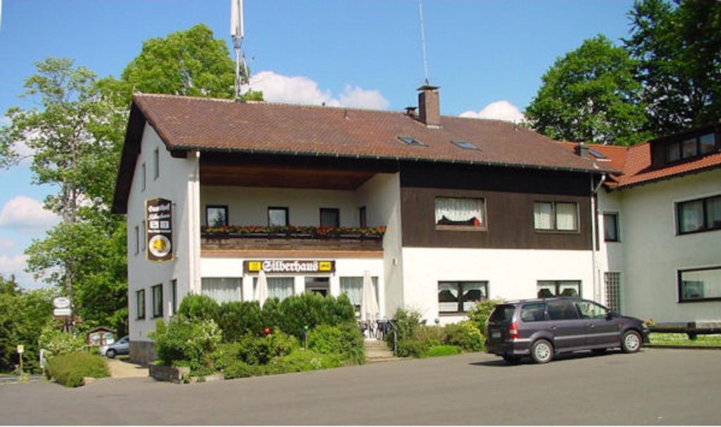 Gasthof Silberhaus 호텔 트로스타우 외부 사진